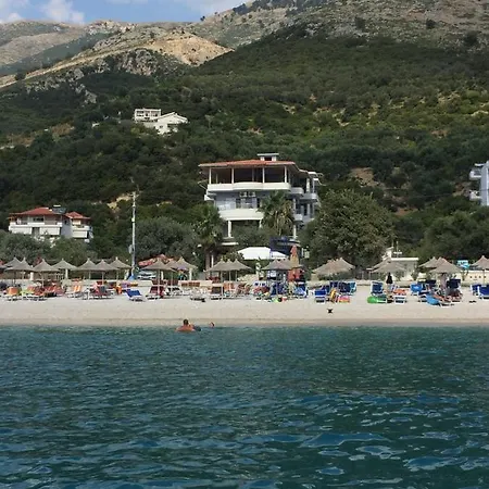 Luna Magica Szálloda Borsh