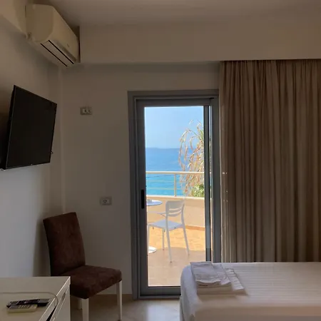 Hotel Luna Magica *